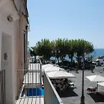 Lägenhet Casa In Piazza Minori