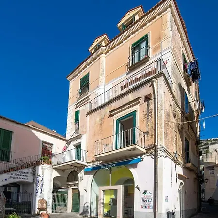 Lägenhet Casa In Piazza Minori